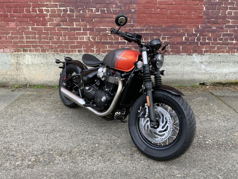 2025 Triumph Bonneville Bobber
