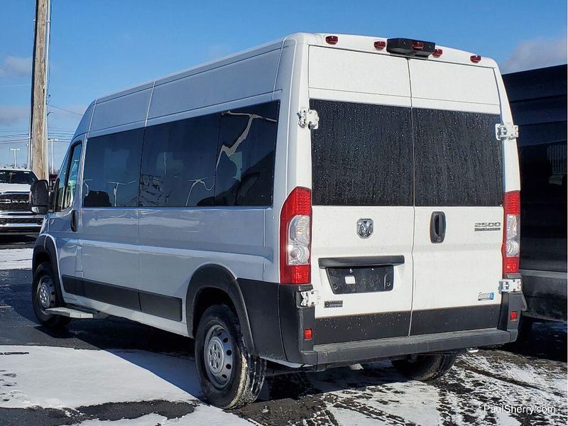 2023 RAM ProMaster 2500 High RoofImage 2