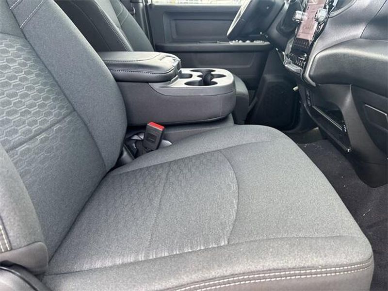 New 2026 RAM 2500 Black Express Crew Cab 4x4 6