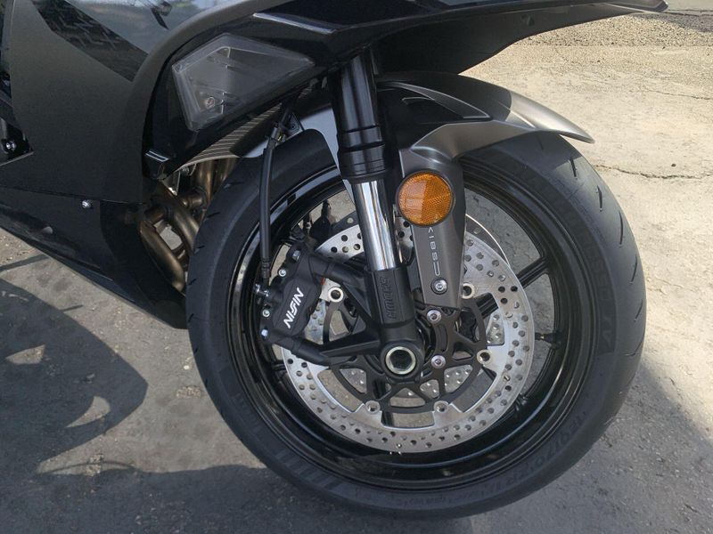 New 2026 Kawasaki NINJA ZX-6R ABS Image 11
