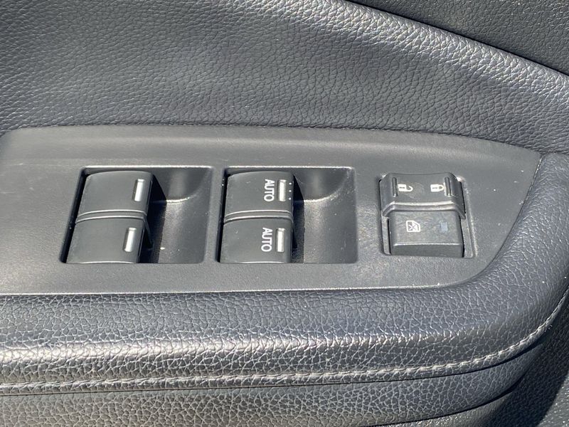 Used 2018 Honda Pilot EX-LImage 19