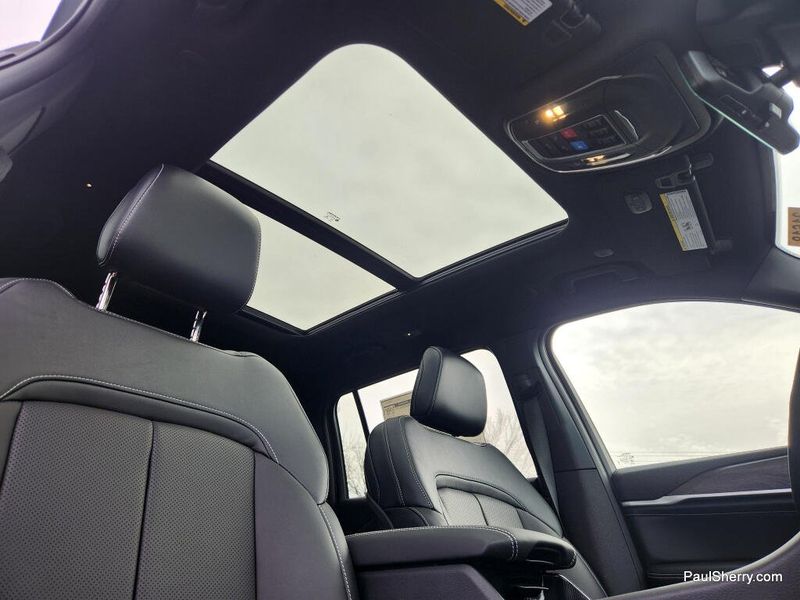 New 2026 Jeep Grand Cherokee L Limited Reserve 4x4