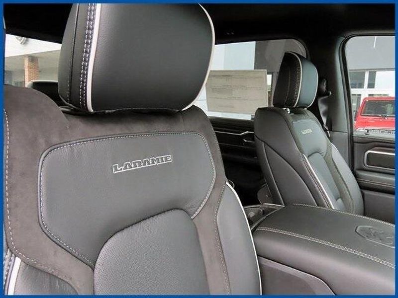 New 2025 RAM 1500 LaramieImage 9