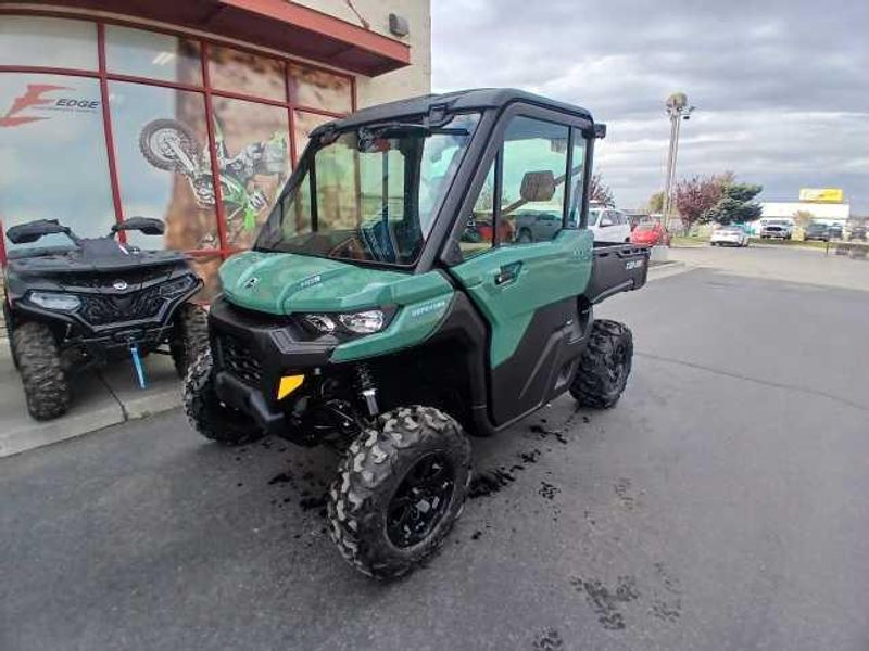 New 2026 Can-Am DEFENDER DPS CAB HD9 