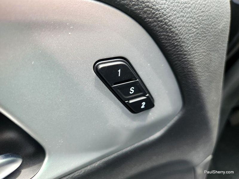 2025 Chrysler Pacifica LimitedImage 24