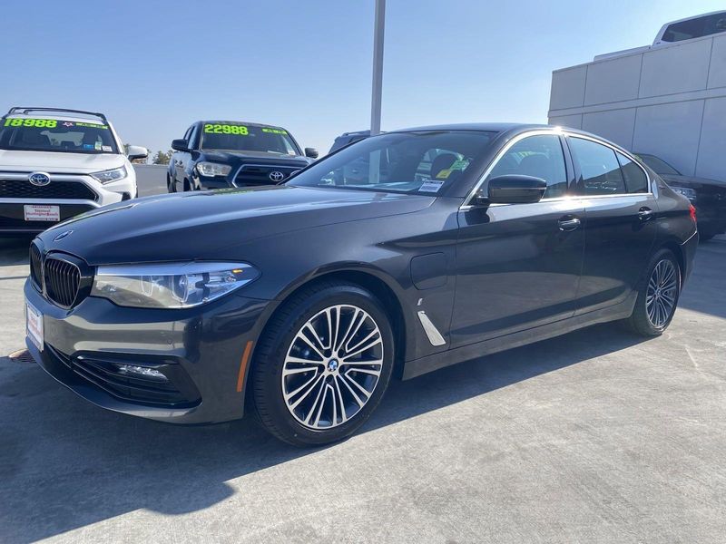 2018 BMW 5 Series 530e iPerformanceImage 8