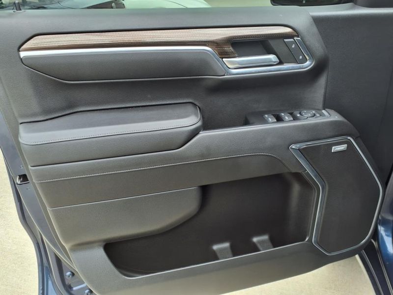2023 Chevrolet Silverado 1500 RSTImage 17
