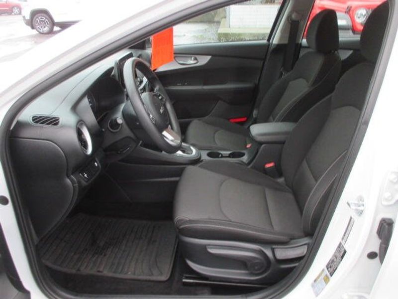 Used 2024 Kia Forte LXSImage 12
