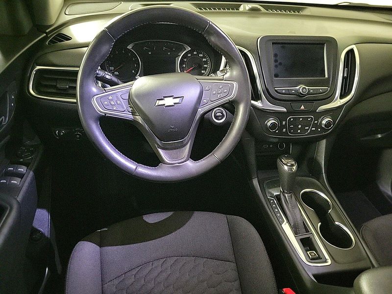 2021 Chevrolet Equinox LT photo 12