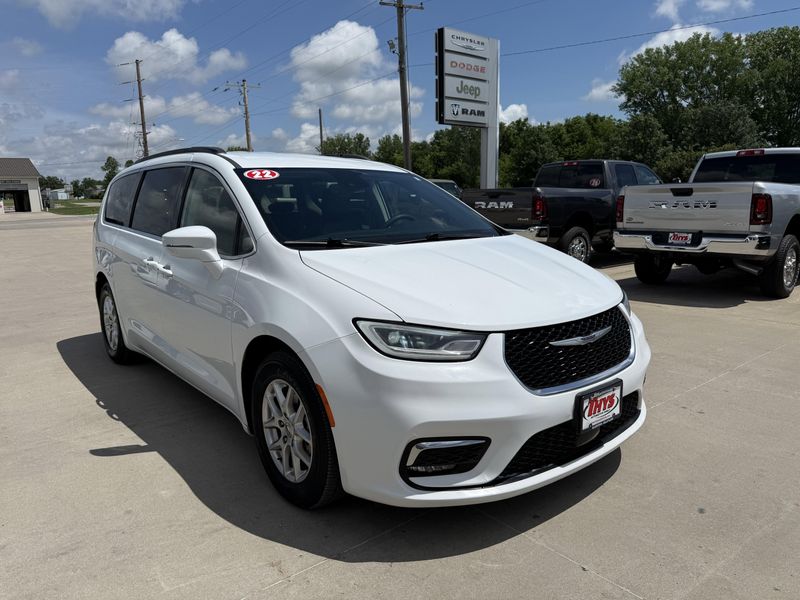 Used 2022 Chrysler Pacifica Touring LImage 34