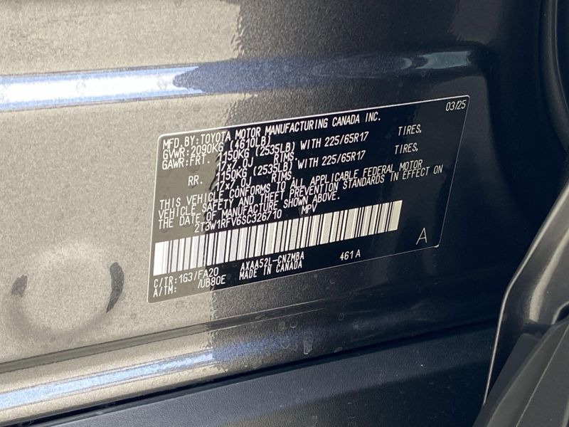 2025 Toyota RAV4 XLEImage 20