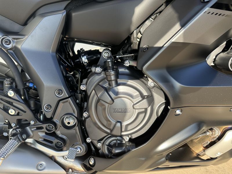 2025 Yamaha YZF-R7 Image 8