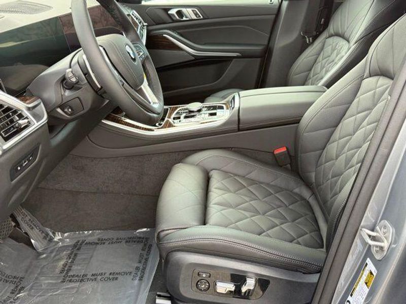 New 2026 BMW X5 xDrive40iImage 17