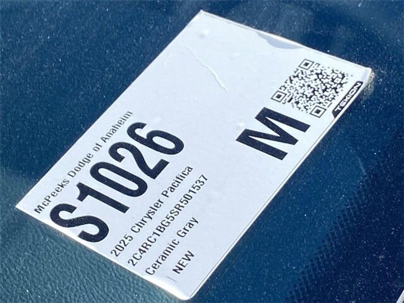 New 2025 Chrysler Pacifica SelectImage 22