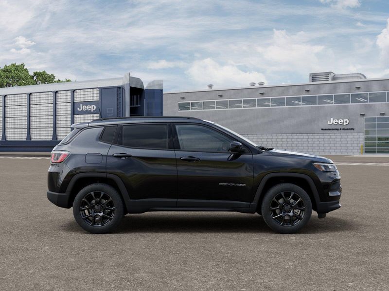New 2026 Jeep Compass Latitude Altitude 4x4