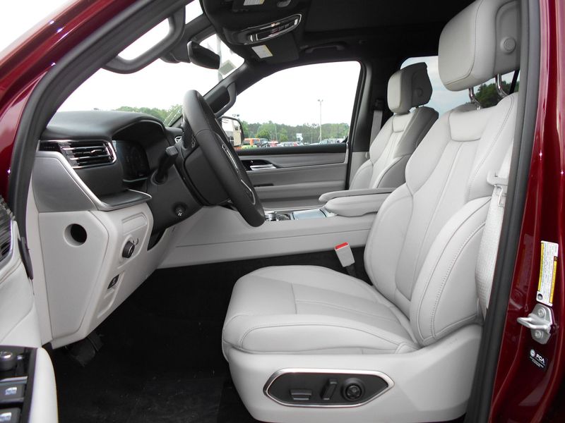 2025 Jeep Wagoneer Series Ii 4x4Image 5