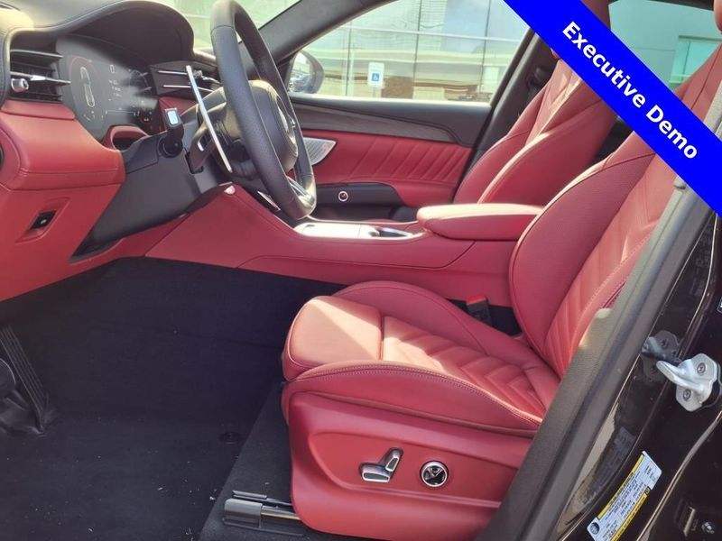 New 2025 Maserati Grecale Image 18