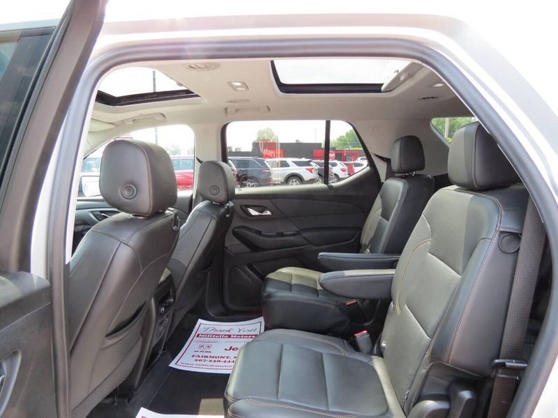 2021 Chevrolet Traverse Premier 4x4 4dr SUVImage 38