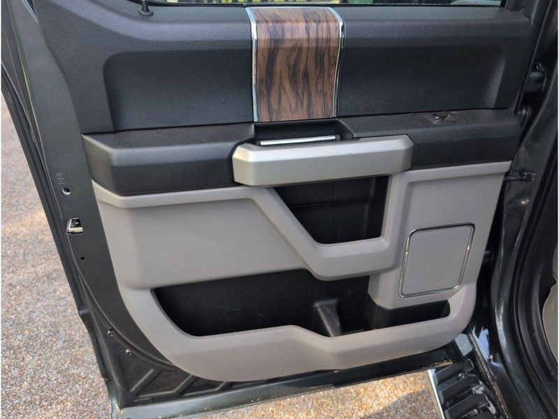 2018 Ford F-150 LariatImage 36