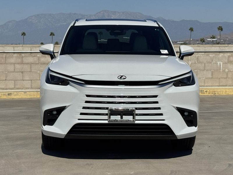 New 2026 Lexus NX 450h+ LuxuryImage 3