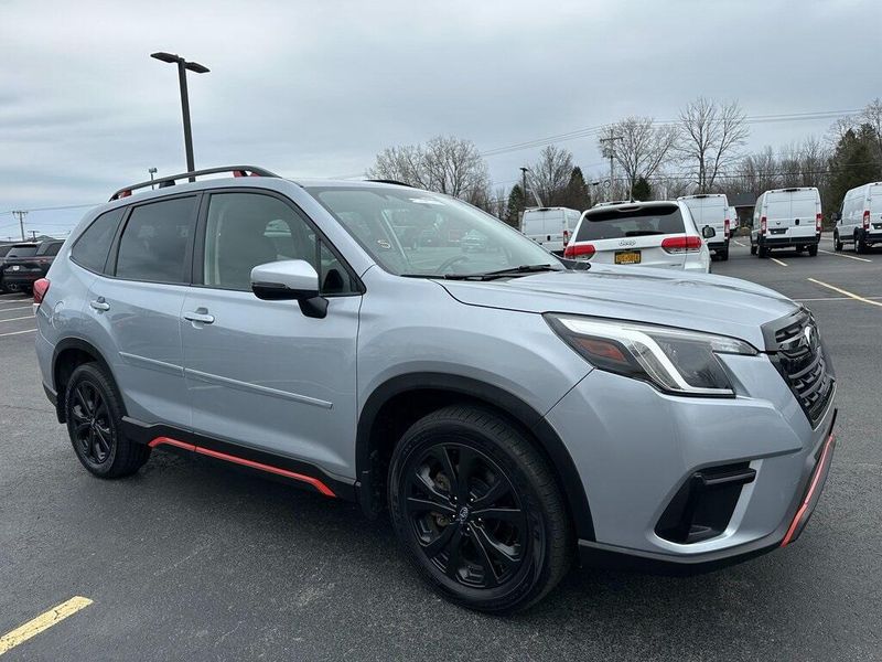 2022 Subaru Forester SportImage 1