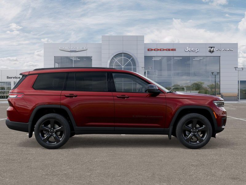New 2025 Jeep Grand Cherokee L Altitude X 4x4Image 41
