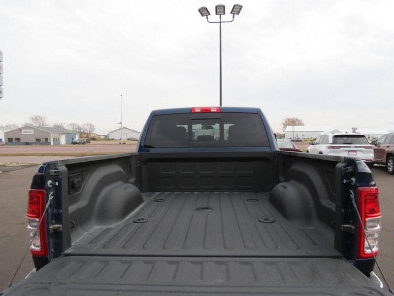 2024 RAM 3500 Tradesman Crew Cab 4x4 6