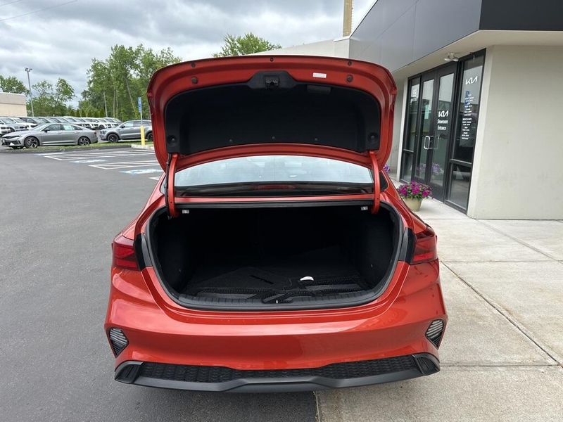 2023 Kia Forte LXSImage 19