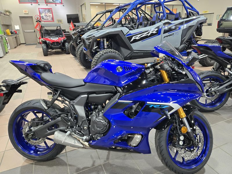 2025 Yamaha YZFR7 TEAM BLUE Image 2