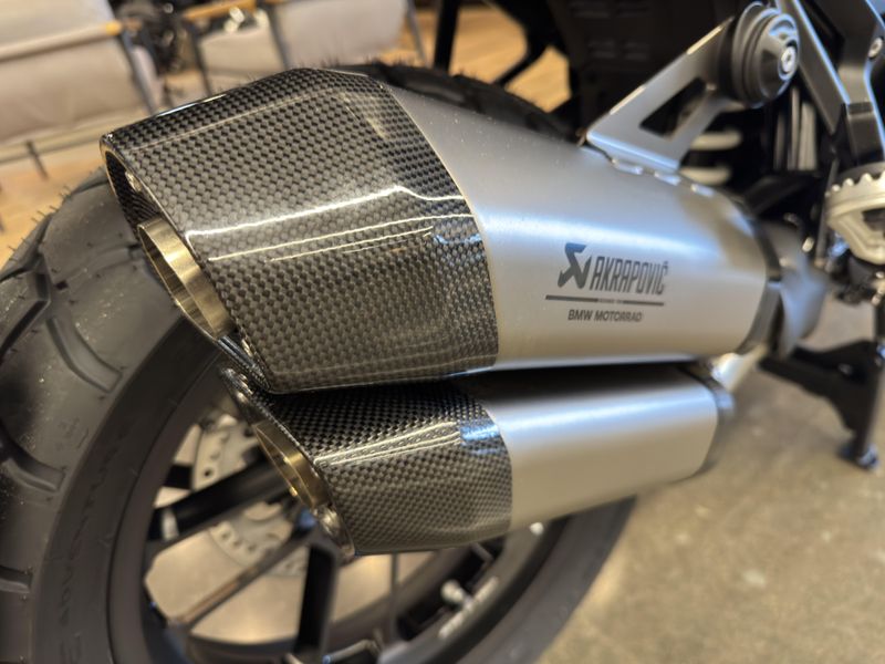 2026 BMW R 1300 GS Adventure - RACING RED 