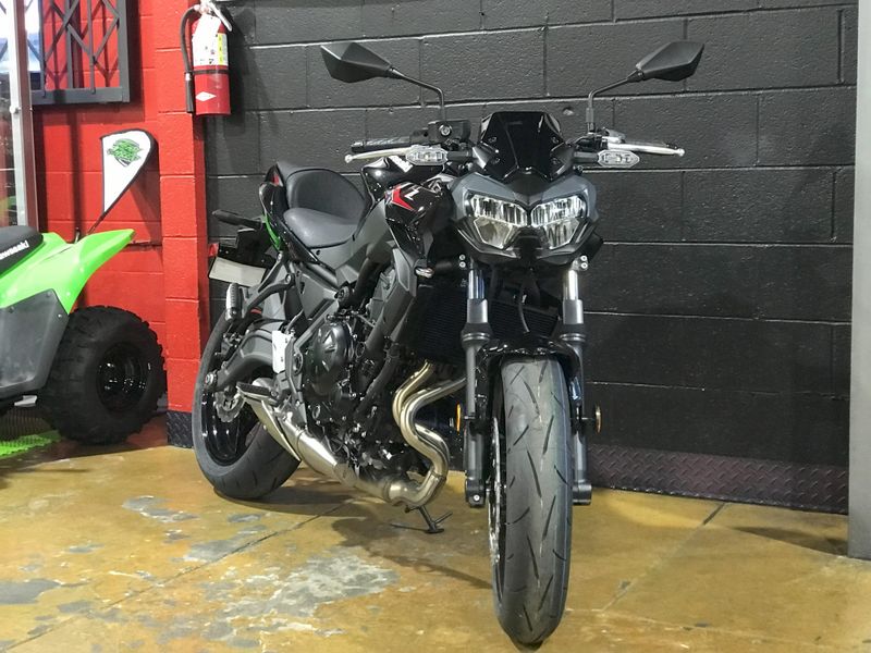 2025 Kawasaki Z650 Image 15