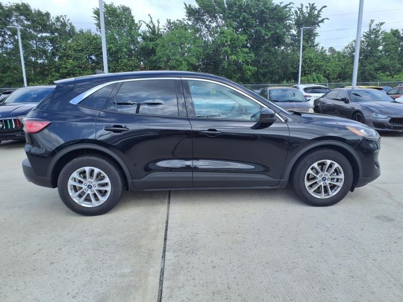 2021 Ford Escape SEImage 6
