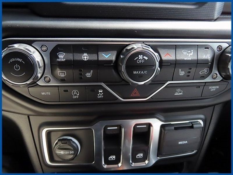 2023 Jeep Wrangler SportImage 18