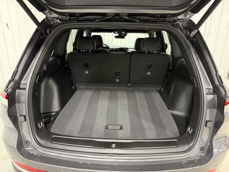 New 2026 Jeep Grand Cherokee Limited 4x4Image 7