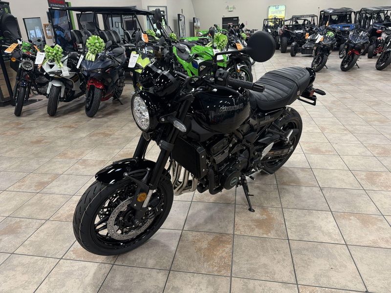 New 2026 Kawasaki Z900RS ABS Image 13