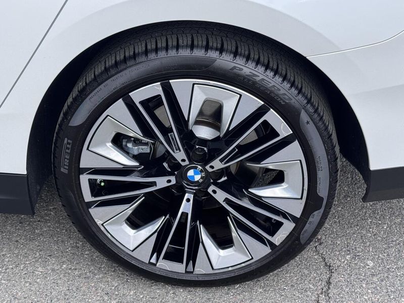 2024 BMW 5 Series 530iImage 16