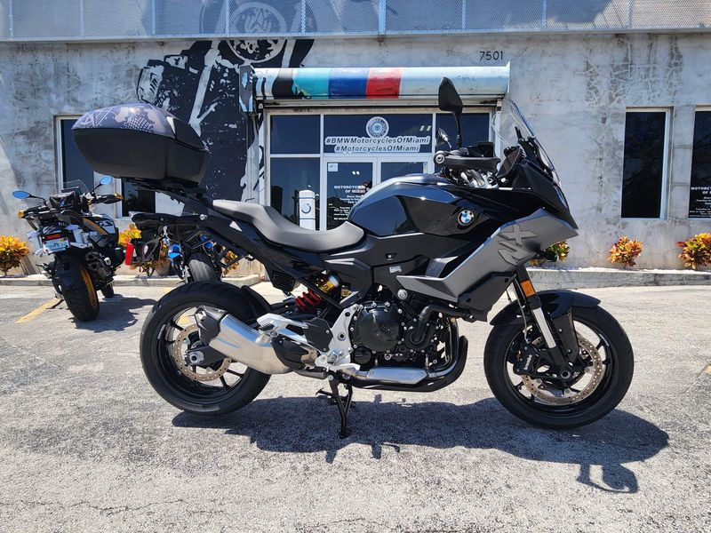 2022 BMW F 900 XR Image 12