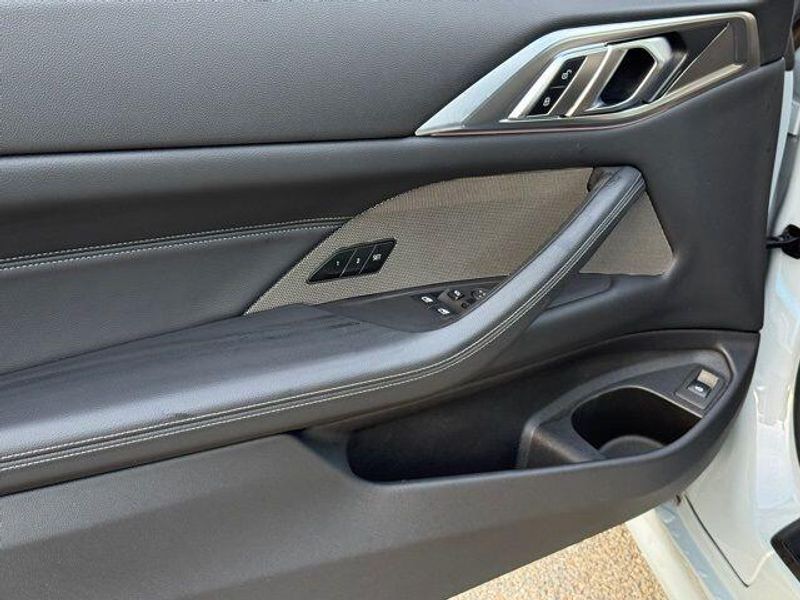 Used 2022 BMW 4 Series M440iImage 19