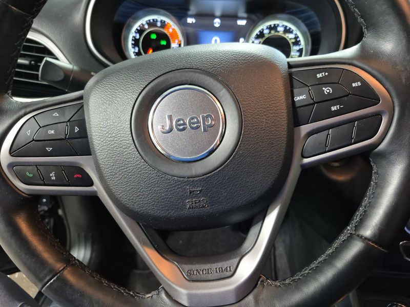 2019 Jeep Cherokee LimitedImage 26