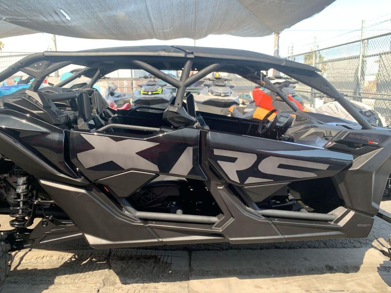 New 2025 Can-Am MAVERICK X3 MAX X RS TURBO RR SMART-SHOX Image 13