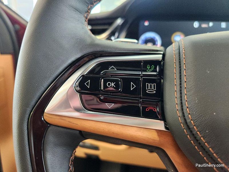 New 2025 Jeep Grand Cherokee Summit Reserve 4x4Image 29
