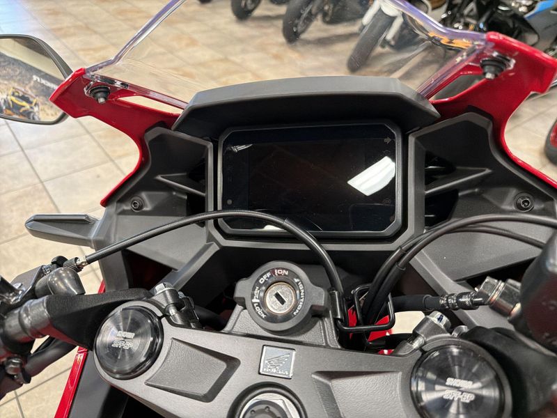 New 2025 Honda CBR500R ABS Image 24
