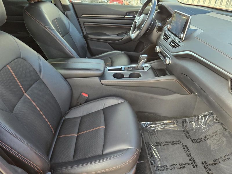 Used 2022 Nissan Altima 2.5 SR