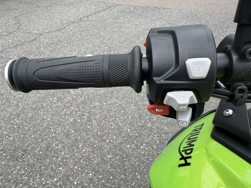 2025 Triumph Tiger 850 Sport - ROULETTE GREEN - JET BLACK 