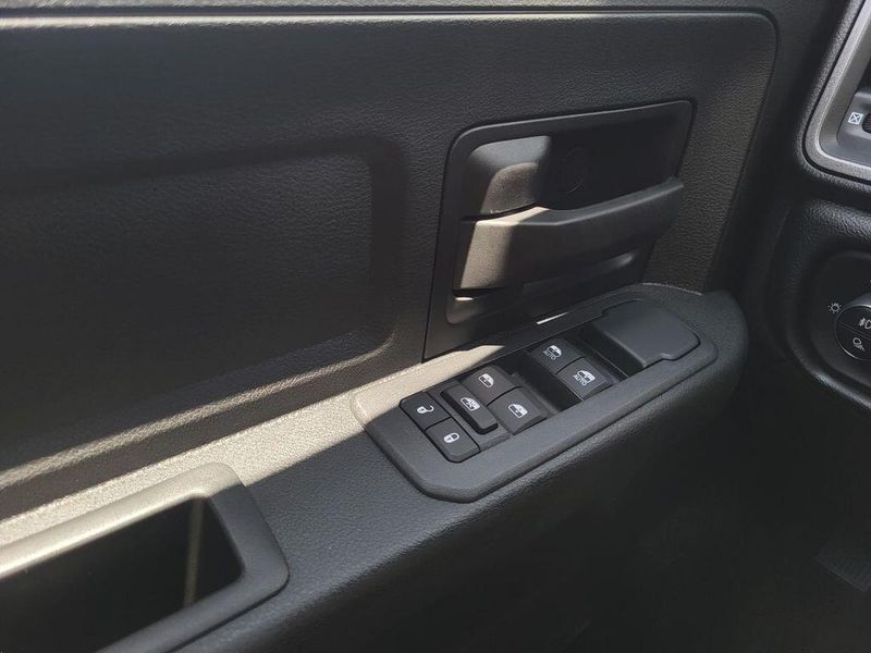 2025 RAM 2500 Tradesman Crew Cab 4x4 6