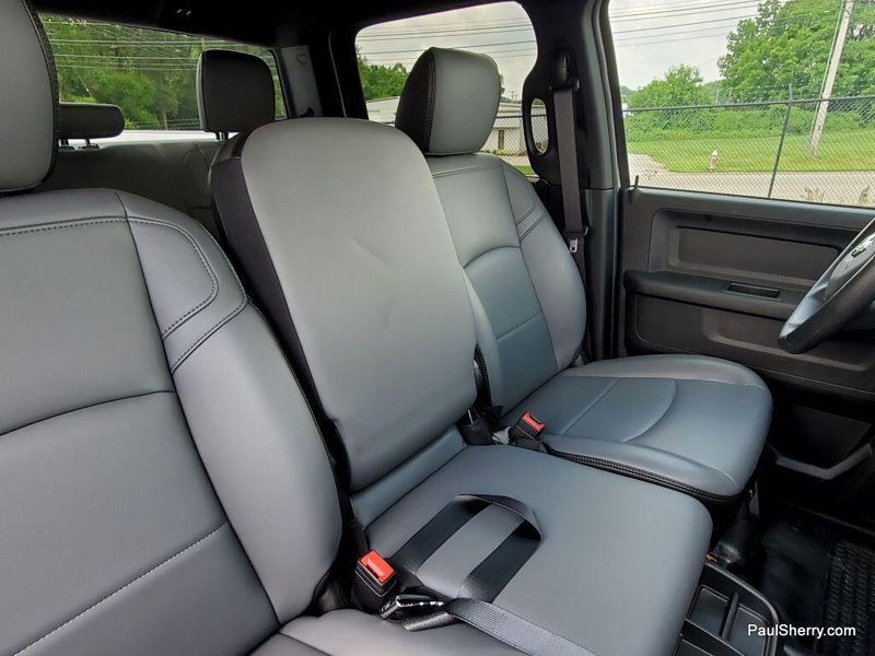 New 2024 RAM 5500 Tradesman Chassis Crew Cab 4x4 84