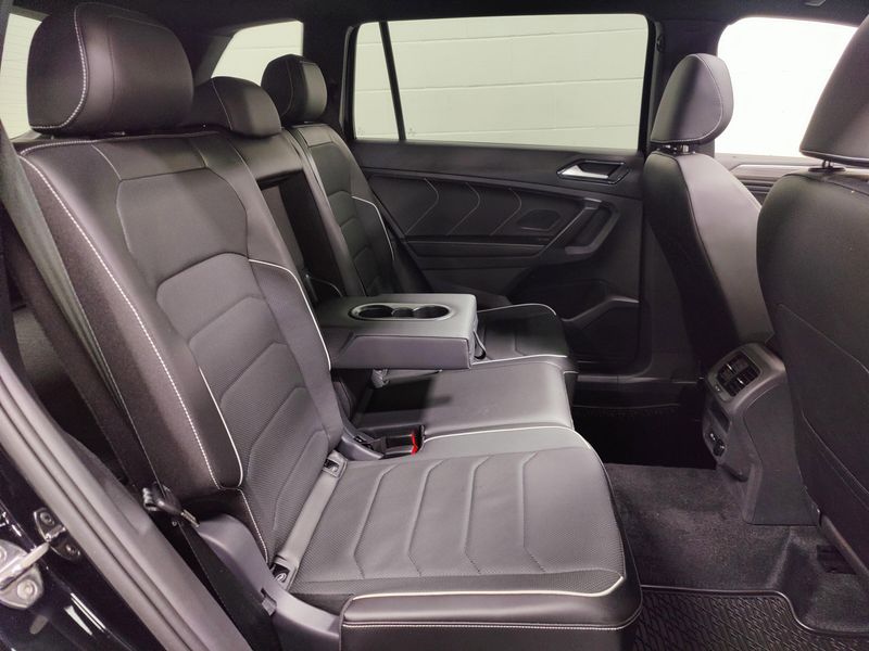 Used 2024 Volkswagen Tiguan AWD SEL R-Line w/Sunroof/NavImage 20