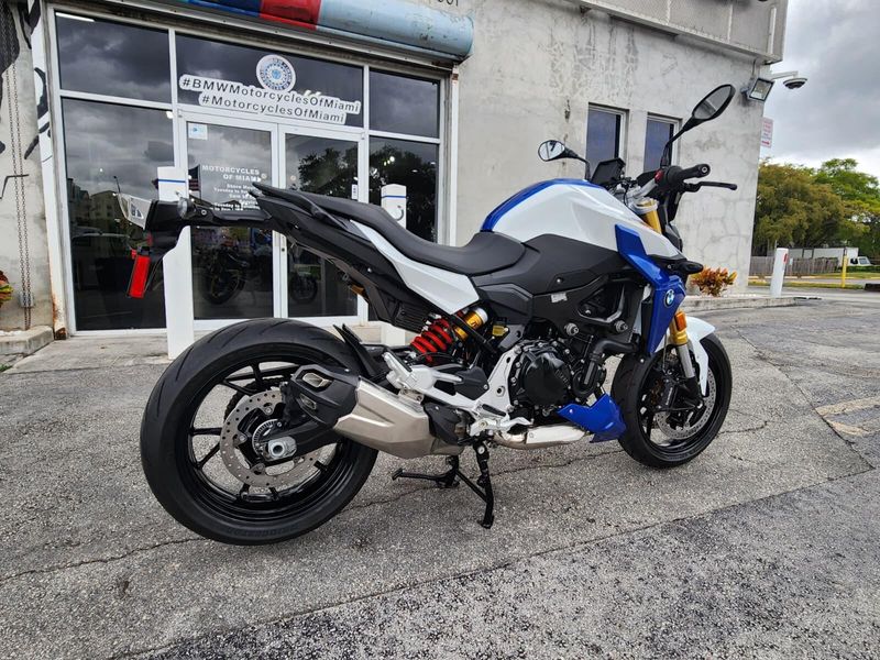 Used 2022 BMW F 900 R Image 12