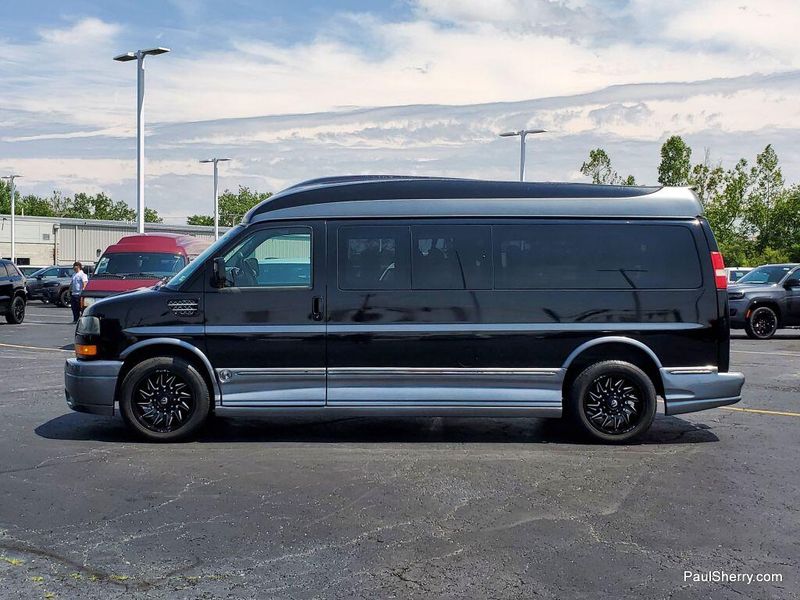 2013 GMC Savana 2500 Image 24