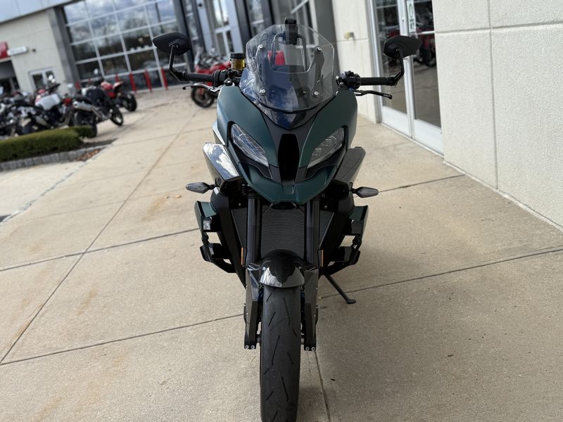 2026 BMW M 1000 XRImage 7